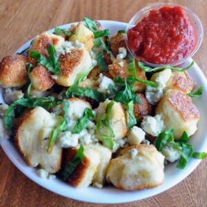 Basil Knots